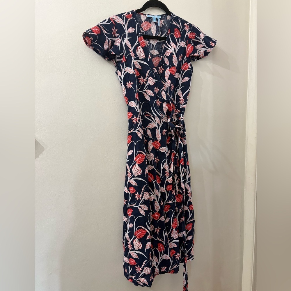 Draper James Navy and Red Floral Midi wrap Dress - size 8 - 100% linen